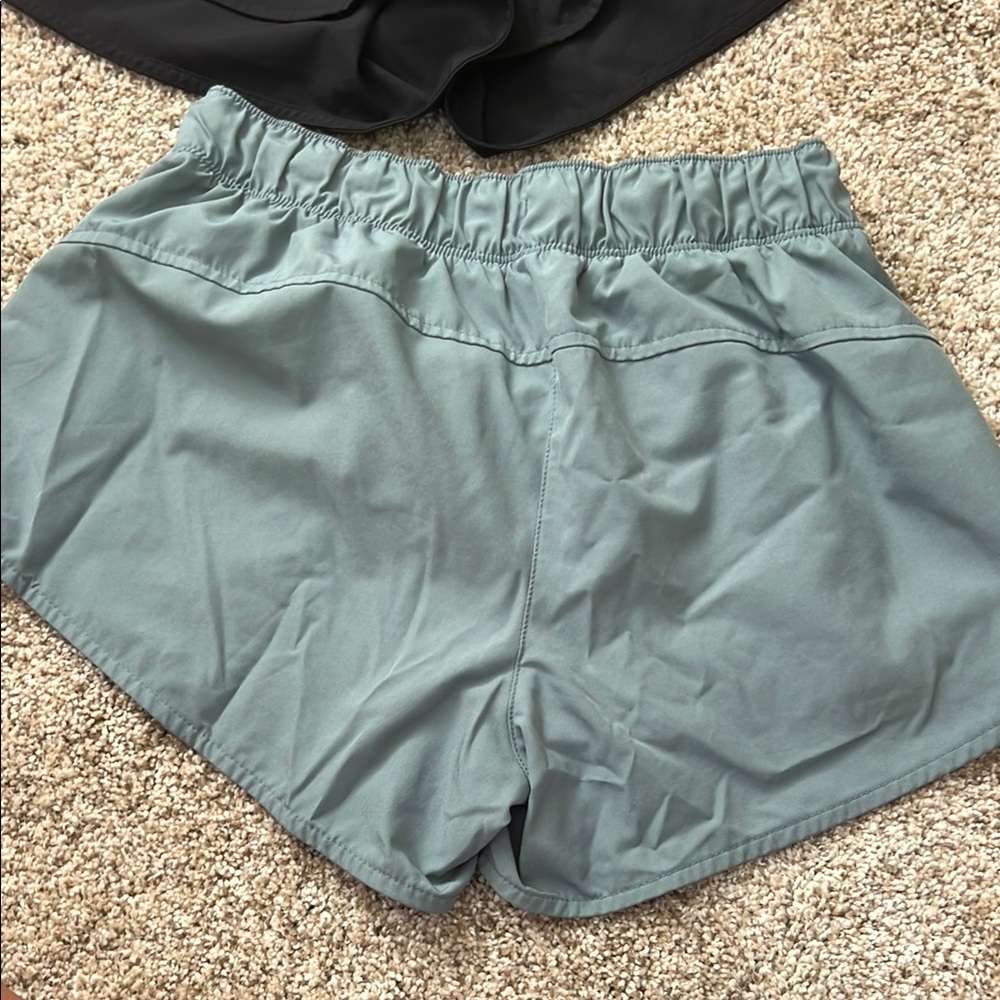 Old navy running shorts (bundle) - Picture 4 of 8